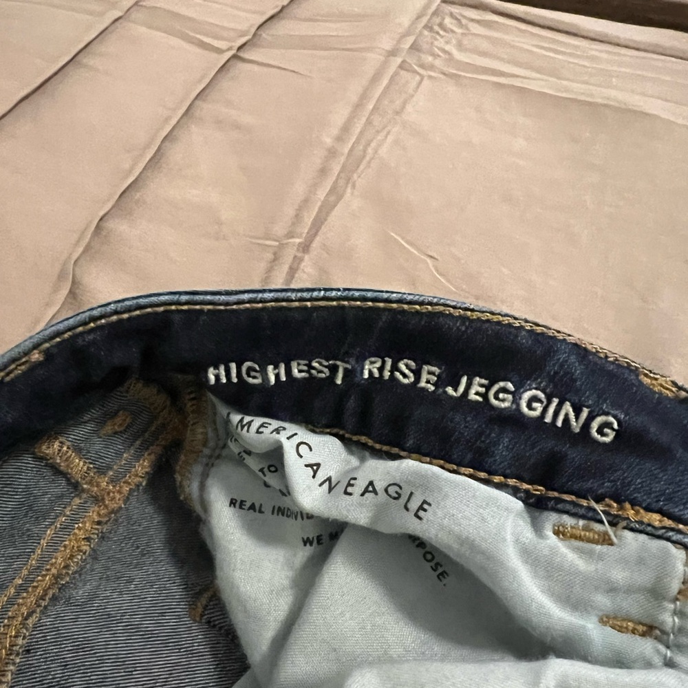 American Eagle Outfitters Dark Blue Jeggings - Picture 2 of 6